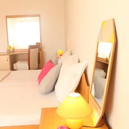 Apartamento Novi Put Bol